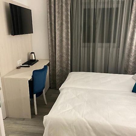 Dm Sobe Lägenhet Tuzla Exteriör bild